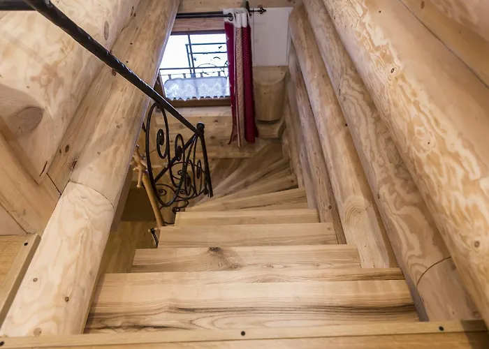 Udanypobyt Skocznia شاليه زاكوباني